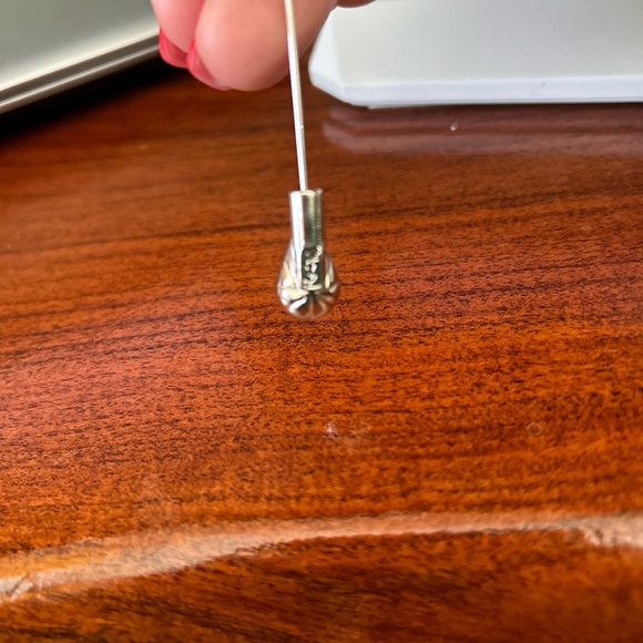 Vintage Yves Saint Laurent YSL pin/brooch - Picture 4 of 4